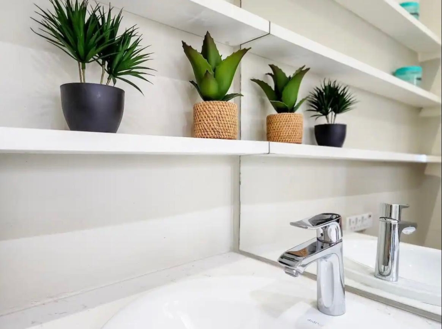 2 Bedroom Property for Sale in Three Anchor Bay Western Cape